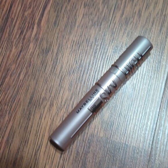 Maybelline mascara - Picture 1 of 1